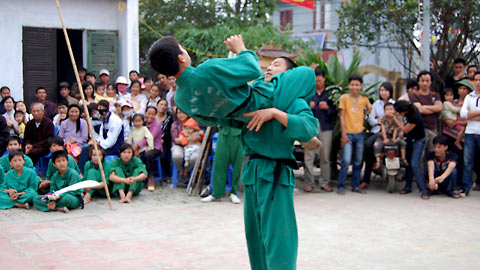 Huấn luyện võ thuật - Bảo Vệ Lâm Sơn Động - Công Ty CP Dịch Vụ Bảo Vệ Lâm Sơn Động